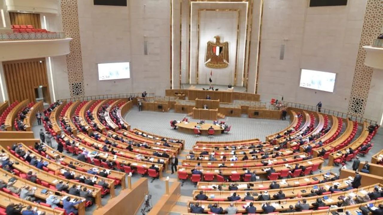 النائب هاني شحاتة يصف عمال مصر بالركيزة الأساسية لبناء الجمهورية الجديدة